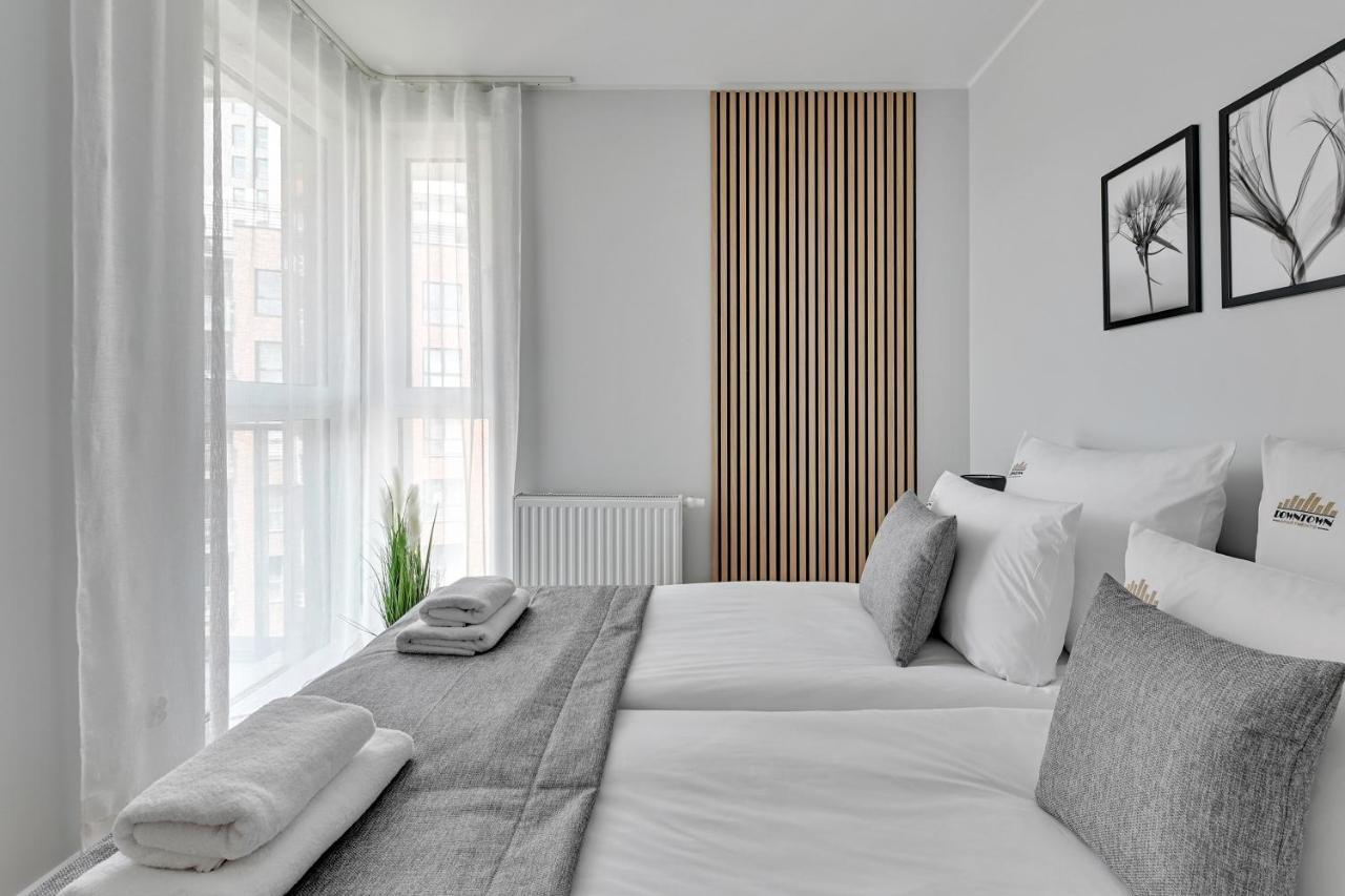 Aura 40 Center & Free Parking By Downtown Apartament